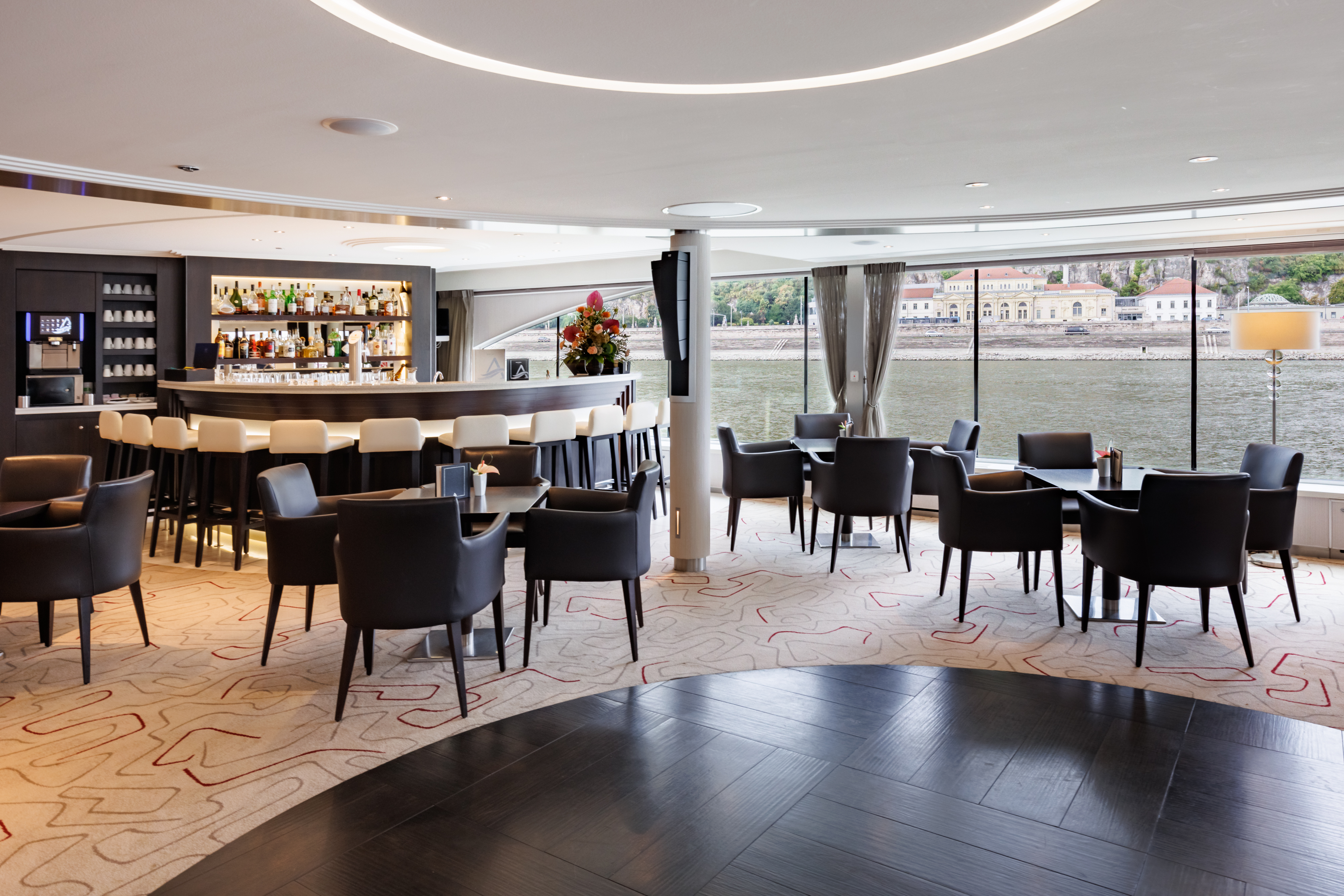 Avalon Tranquility II - Panorama Lounge